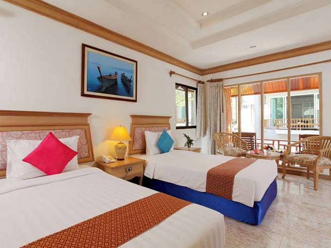 แซนด์ ซี รีสอร์ท (Sand Sea Resort)