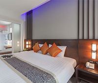 จูเนียร์ สวีท คอตเทจ (Grand Deluxe Building)